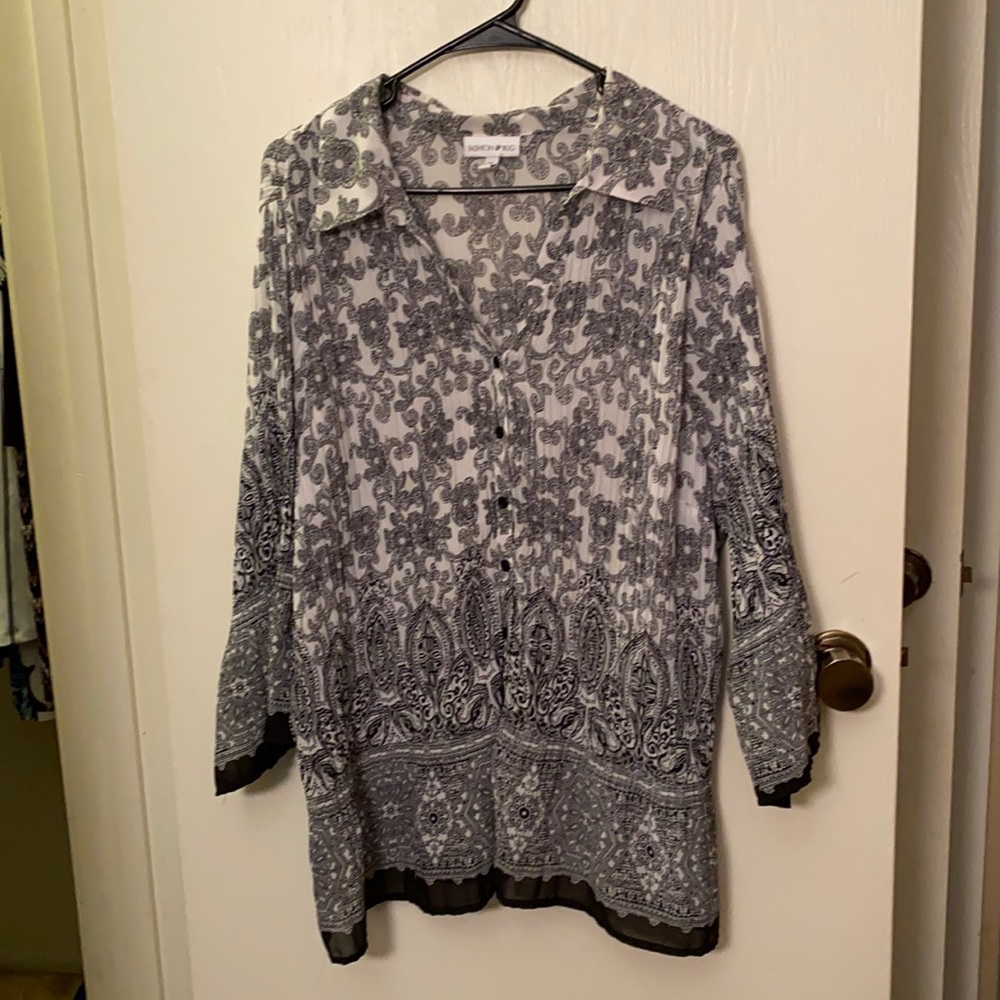 Black & White Fashion Bug Blouse 3X